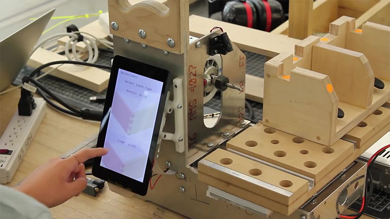 آموزش کار با دستگاه تراش CNC