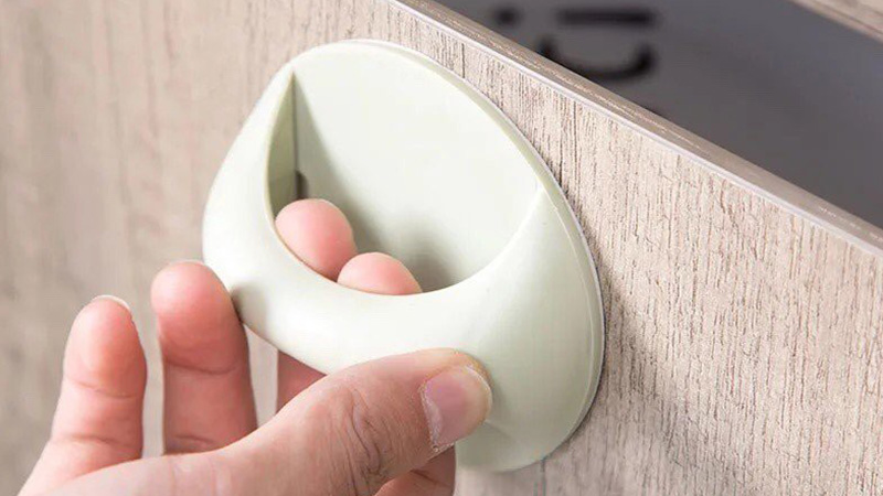 یراق آلات پلاستیکی