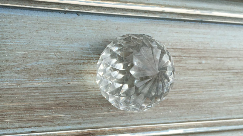 یراق آلات شیشه ای